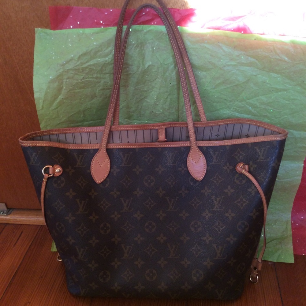 Louis Vuitton Neverfull PM